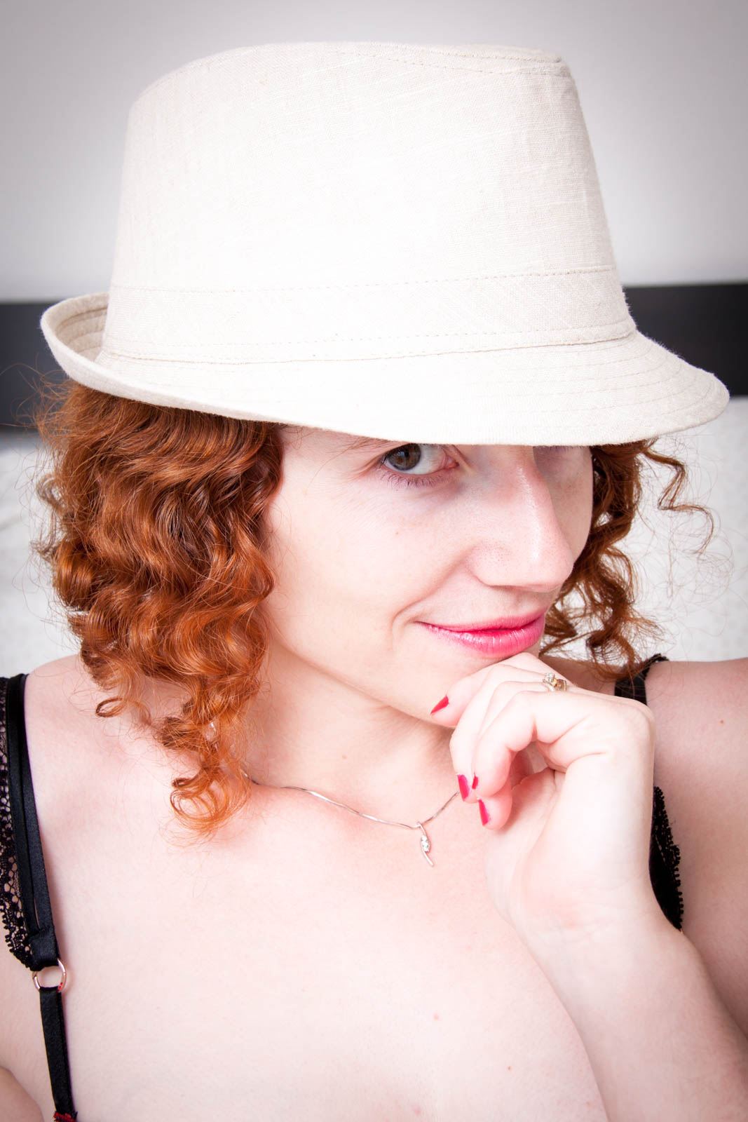 Portrait femme sensuel et élégant studio Gers — Carole Millet Studio